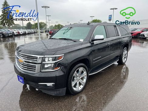 Used 2019 Chevrolet Suburban Premier AWD/4WD image 1