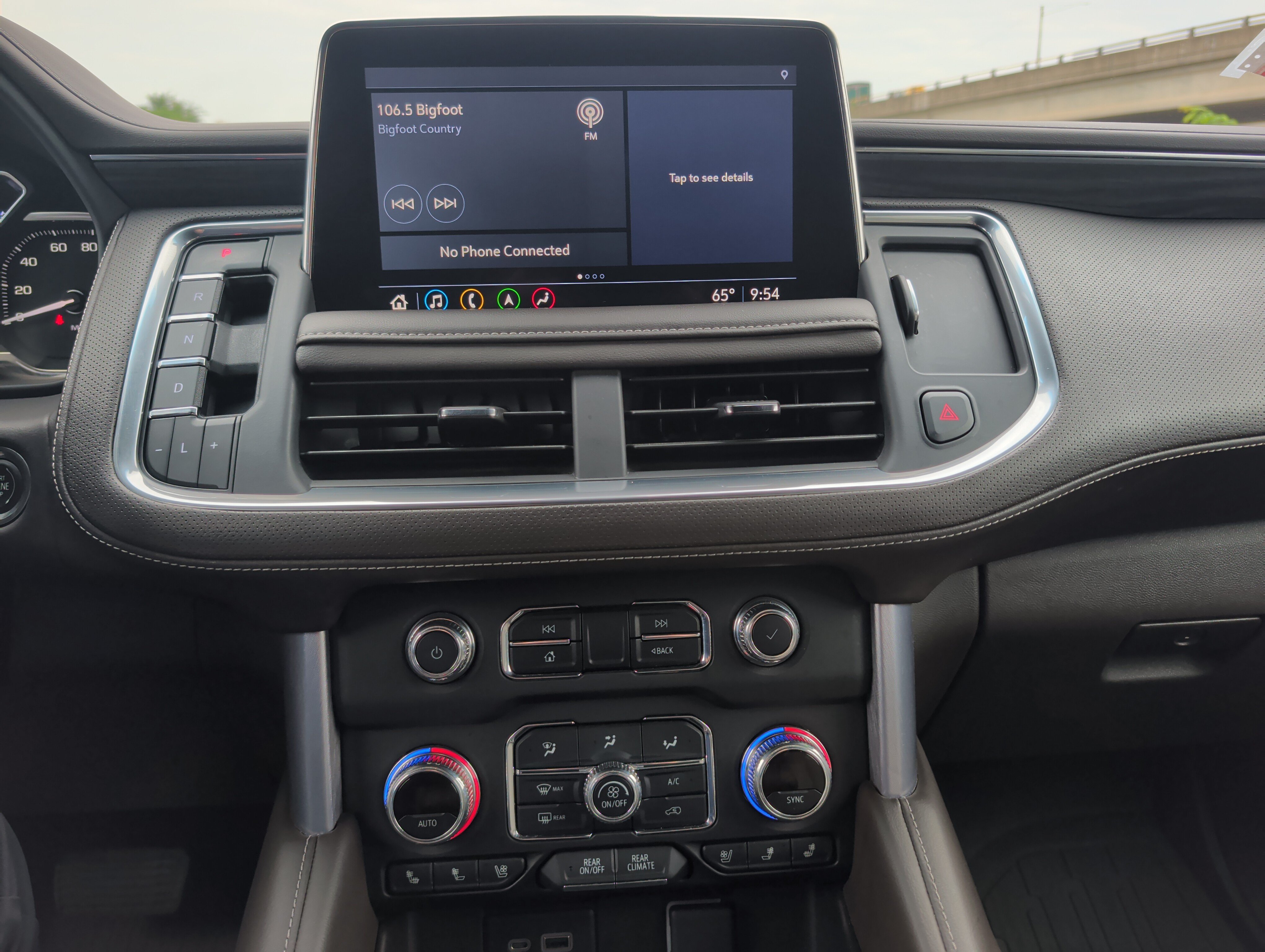 Used 2021 GMC Yukon SLT w/ SLT Luxury Plus Package AWD/4WD image 25