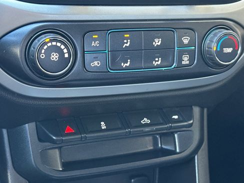 Used 2016 Chevrolet Colorado LT w/ LT Convenience Package image 26