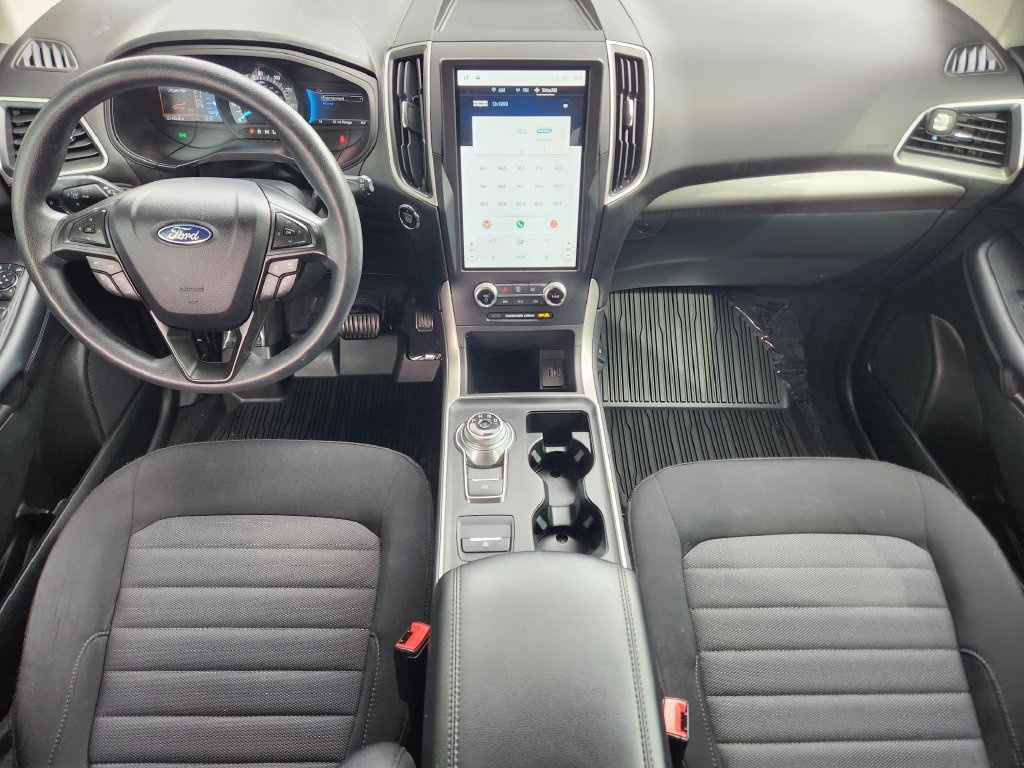 Used 2024 Ford Edge SE w/ Black Appearance Package AWD/4WD image 16