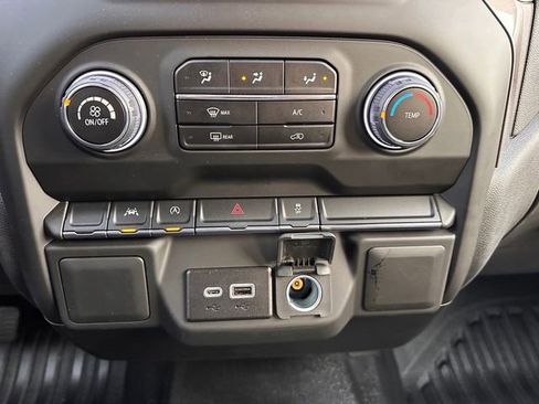 Certified 2025 Chevrolet Silverado 1500 W/T w/ WT Value Package image 30