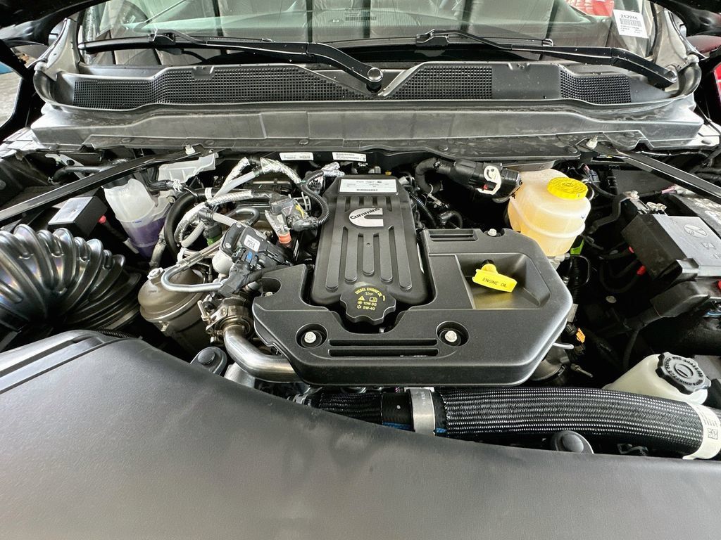 New 2026 RAM 2500 Big Horn AWD/4WD image 18