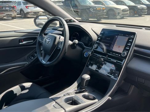 Used 2022 Toyota Avalon XSE FWD image 20