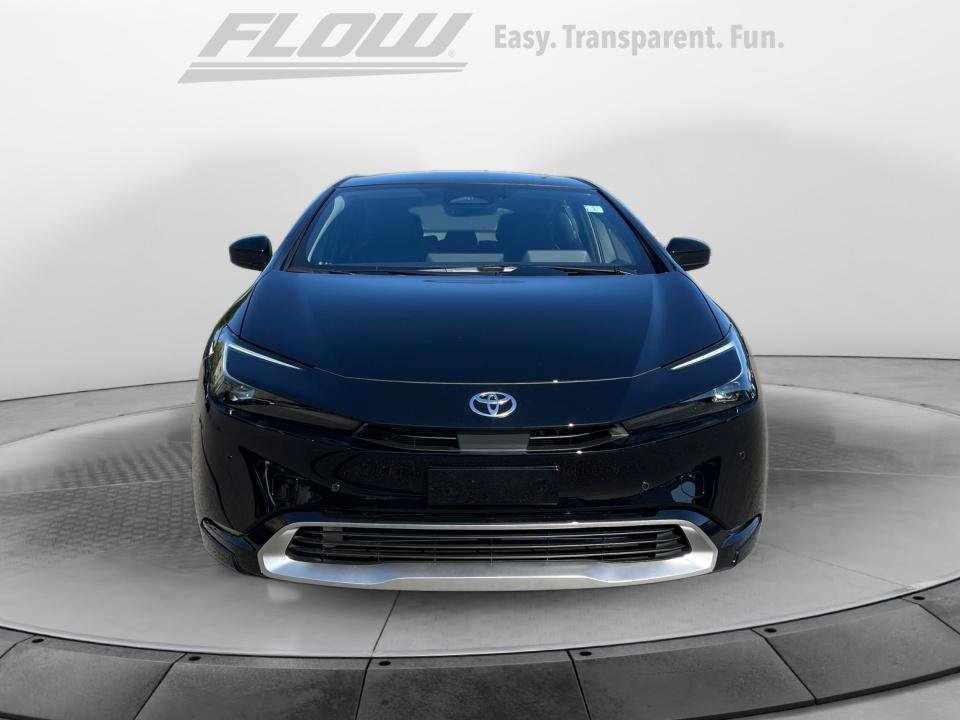 New 2027 Toyota Prius Plug-In Hybrid FWD image 2