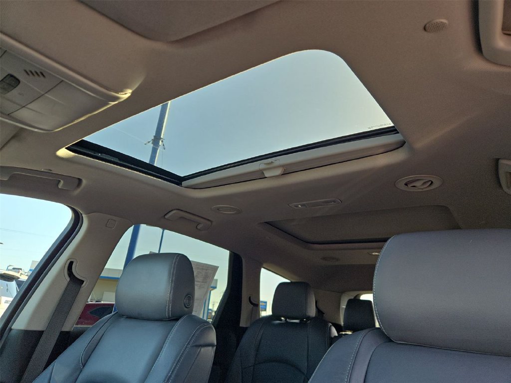 Certified 2021 Buick Enclave Essence w/ Sound and Sites Package FWD image 11
