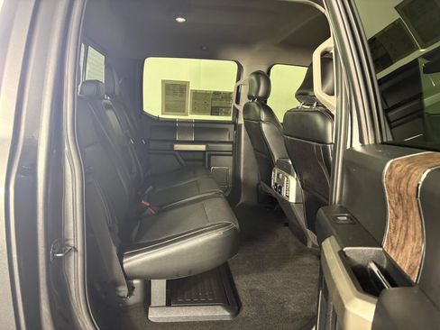 Used 2017 Ford F250 Lariat w/ Lariat Value Package AWD/4WD image 27