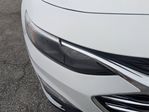 Used 2024 Chevrolet Malibu LT image 10