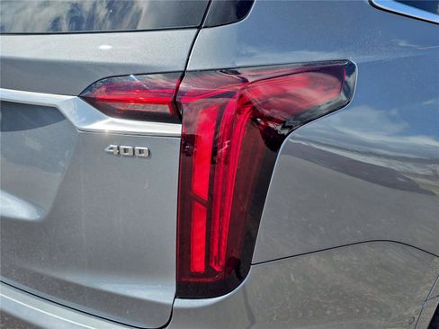 Used 2022 Cadillac XT6 Premium Luxury w/ Technology Package FWD image 9