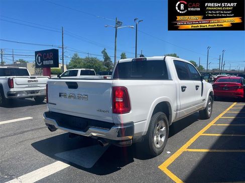 Used 2025 RAM 1500 Big Horn AWD/4WD image 8