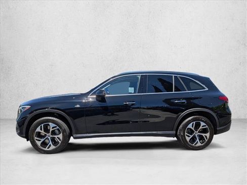 Used 2025 Mercedes-Benz GLC 350e 4MATIC image 8