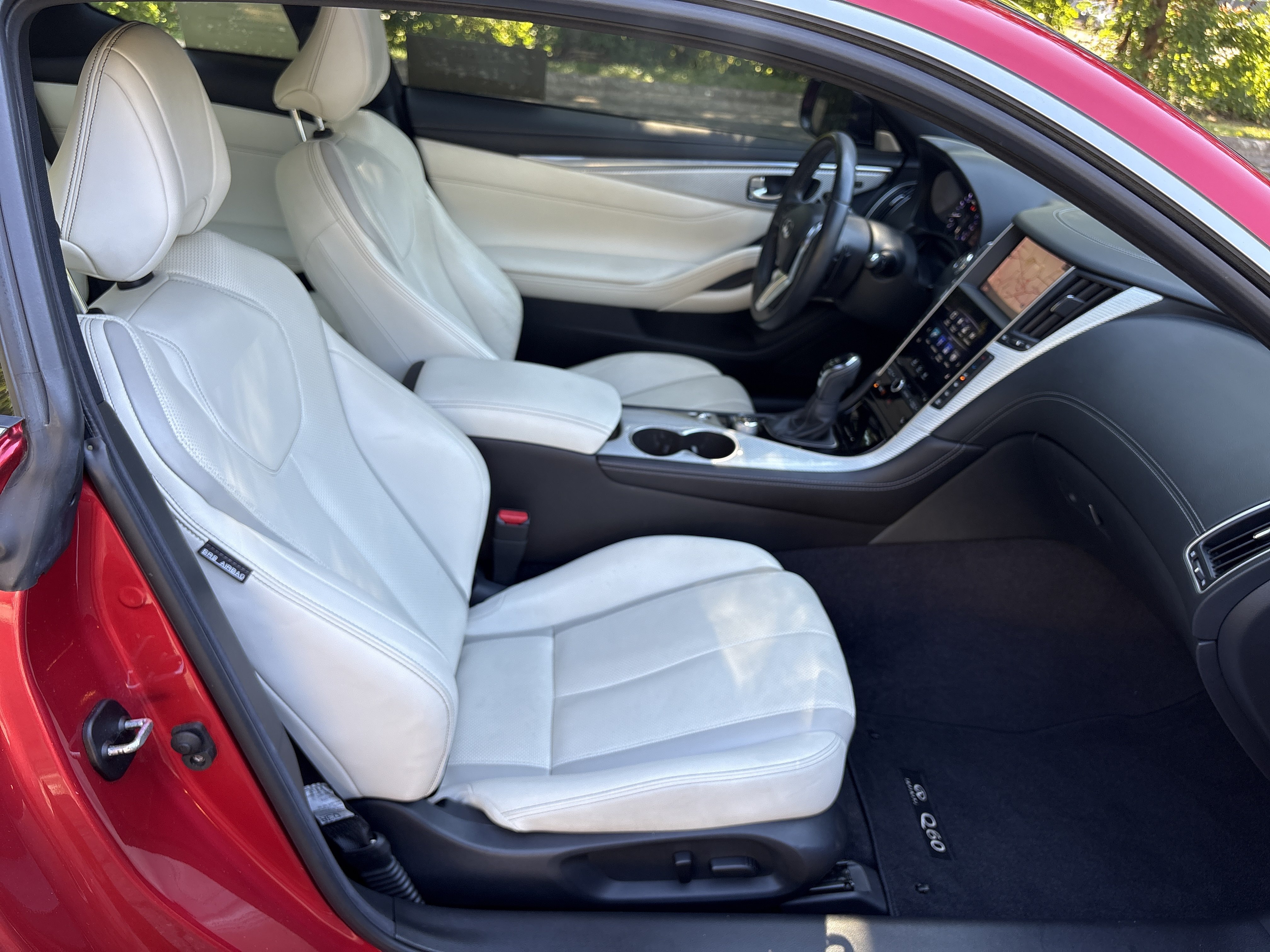 Used 2018 INFINITI Q60 Red Sport 400 AWD/4WD image 20
