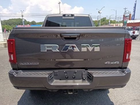 Used 2026 RAM 2500 Laramie AWD/4WD image 4