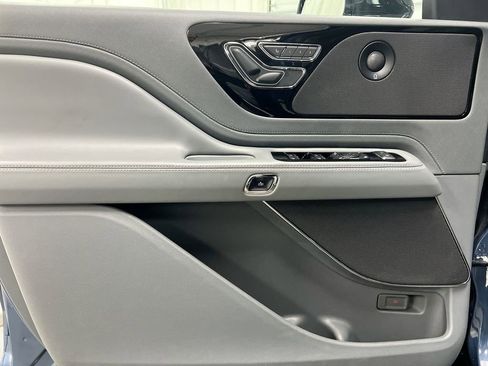 Used 2020 Lincoln Aviator Reserve w/ Equipment Group 201A image 22