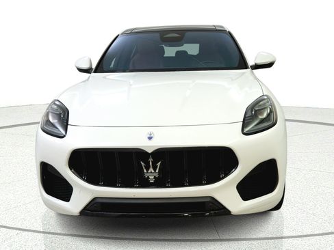 Used 2023 Maserati Grecale Modena AWD/4WD image 2