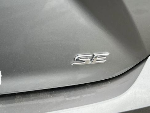 Used 2025 Toyota Camry SE FWD image 21