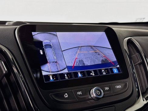 Used 2023 Chevrolet Equinox RS AWD/4WD image 6