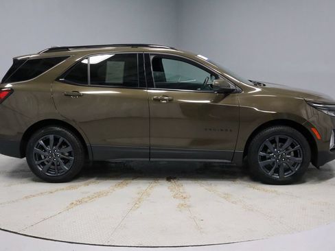 Used 2024 Chevrolet Equinox RS FWD image 12