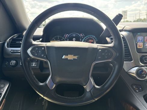 Used 2019 Chevrolet Suburban Premier w/ Premier Plus Edition AWD/4WD image 26