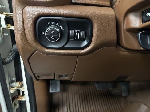 Used 2021 RAM 2500 Laramie image 35
