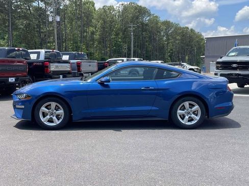 Used 2018 Ford Mustang Coupe RWD image 26
