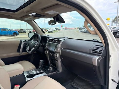 Used 2023 Toyota 4Runner SR5 Premium w/ Moonroof Package AWD/4WD image 22