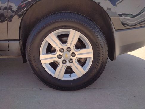 Used 2012 Chevrolet Traverse LT image 9
