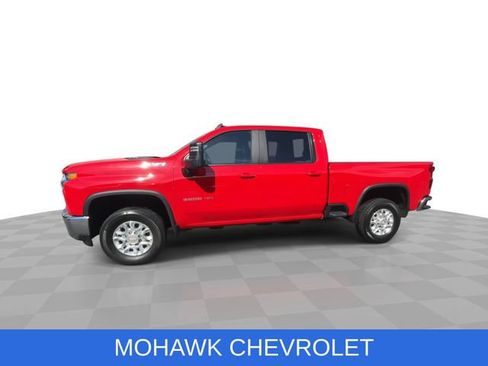 Used 2021 Chevrolet Silverado 3500 LT w/ Convenience Package AWD/4WD image 4