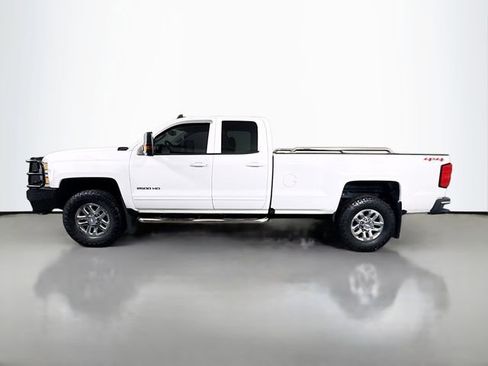 Used 2017 Chevrolet Silverado 2500 LT w/ Snow Plow Prep Package AWD/4WD image 8