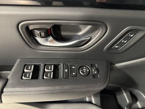 Used 2025 Honda Pilot Touring image 19