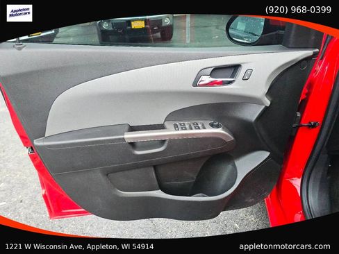 Used 2020 Chevrolet Sonic Premier image 11