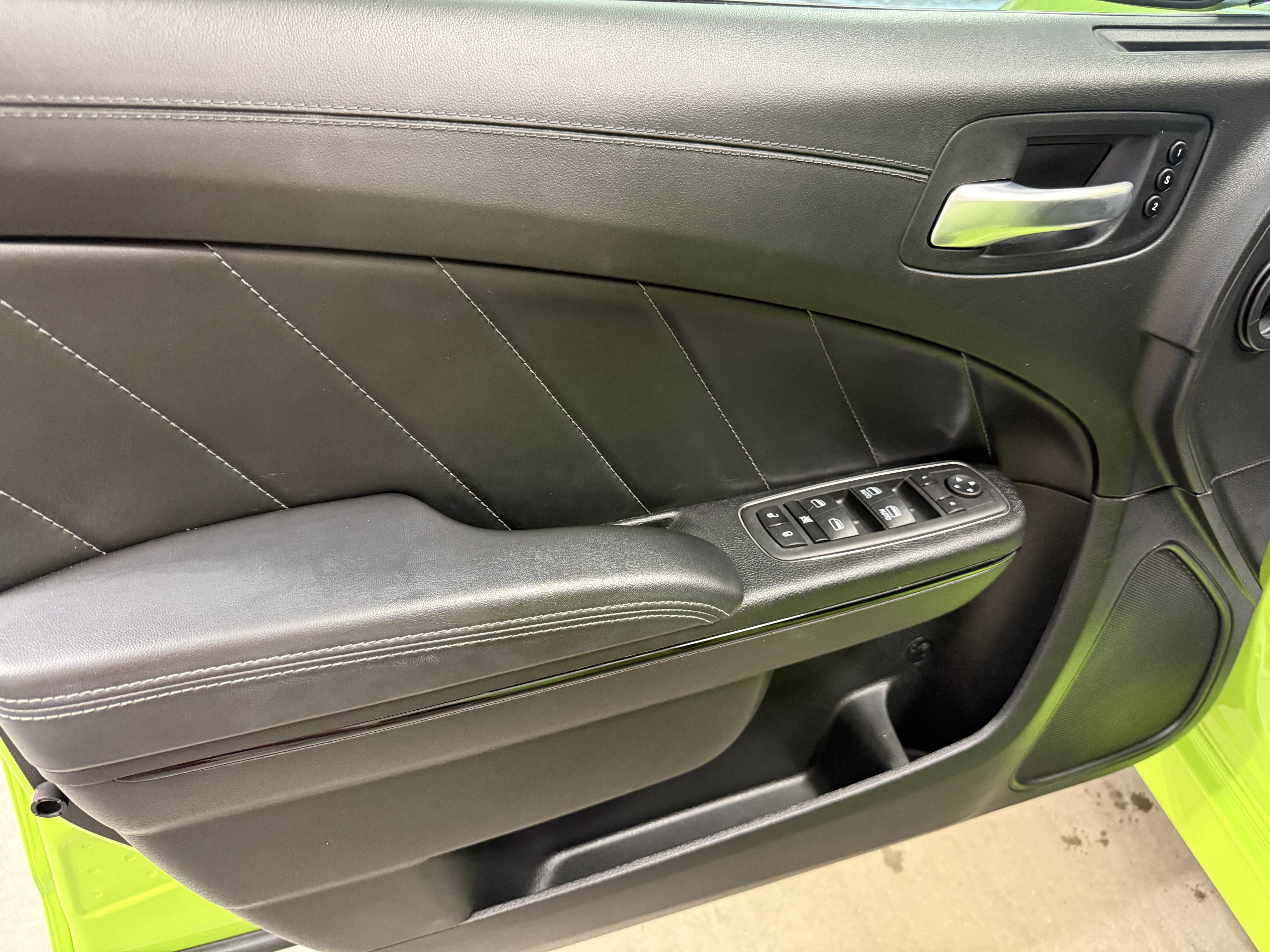 Used 2023 Dodge Charger R/T w/ Daytona Edition Group RWD image 18