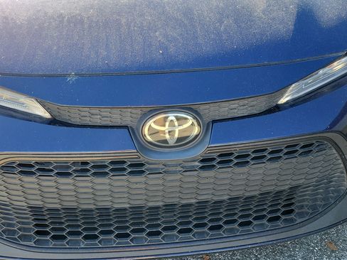 Used 2020 Toyota Corolla LE image 4