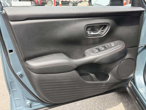 Used 2023 Honda HR-V Sport image 18