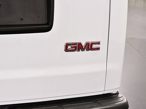 Used 2025 GMC Savana 2500 w/ Driver Convenience Package RWD image 11