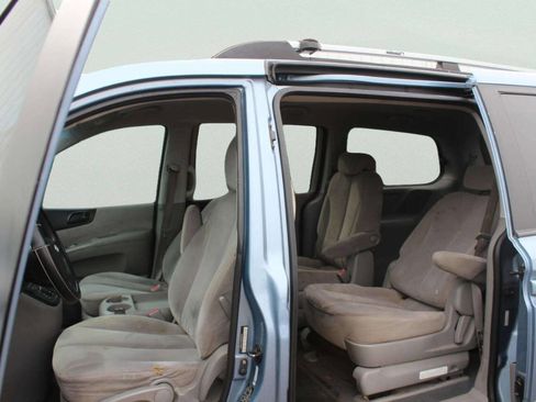 Used 2008 Hyundai Entourage GLS FWD image 7