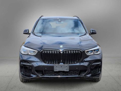 Used 2022 BMW X5 xDrive40i w/ M Sport Package image 3
