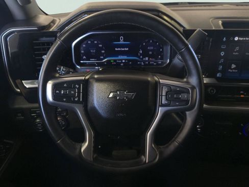 Used 2025 Chevrolet Silverado 1500 RST AWD/4WD image 14