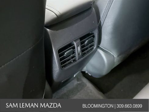 Used 2025 Toyota Corolla Cross XLE w/ Convenience Package FWD image 26