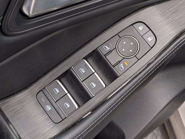Used 2025 Nissan Rogue SL w/ SL Premium Package FWD image 16