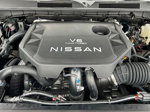 New 2025 Nissan Armada Platinum Reserve image 36