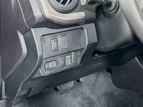 Used 2023 Toyota Tacoma 4x4 Double Cab w/ Trail Edition image 10