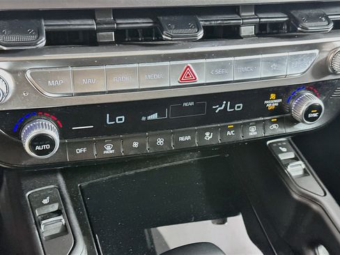 Used 2025 Kia Telluride S FWD image 24