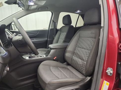 Used 2018 Chevrolet Equinox LT image 17