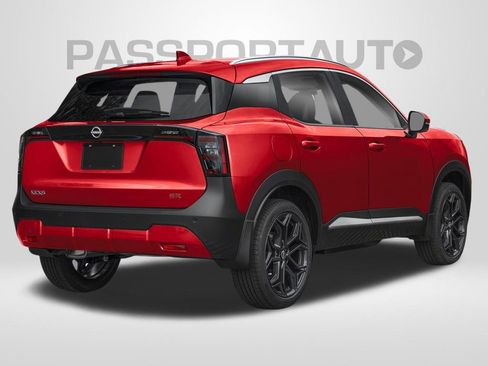New 2026 Nissan Kicks SR AWD/4WD image 2