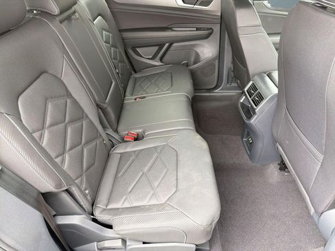 New 2026 Volkswagen Atlas Cross Sport SE AWD/4WD image 28