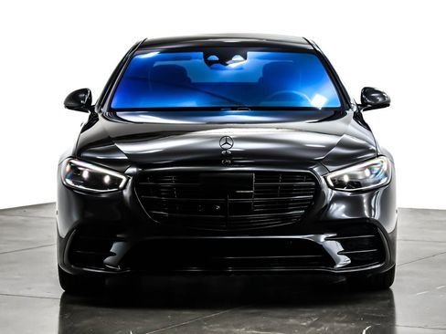 Used 2024 Mercedes-Benz S 580 S 580 4MATIC Sedan image 3