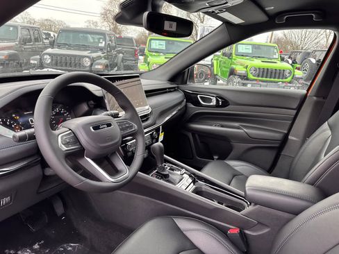 New 2026 Jeep Compass Limited image 12