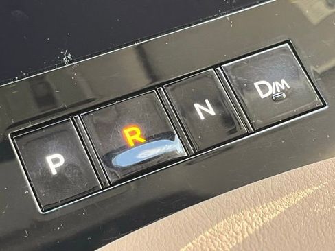 Certified 2025 INFINITI QX80 Sensory image 17