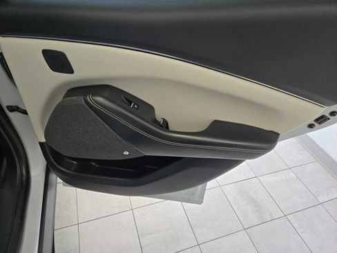 Used 2022 Ford Mustang Mach-E Premium image 6