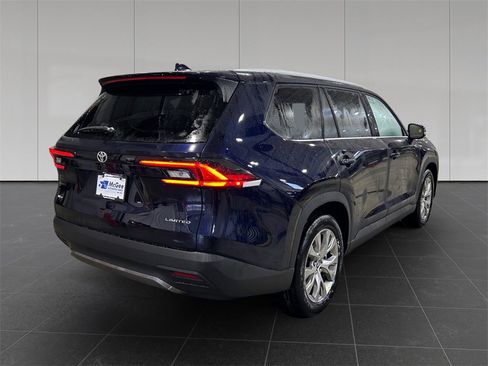 New 2026 Toyota Grand Highlander Limited image 5